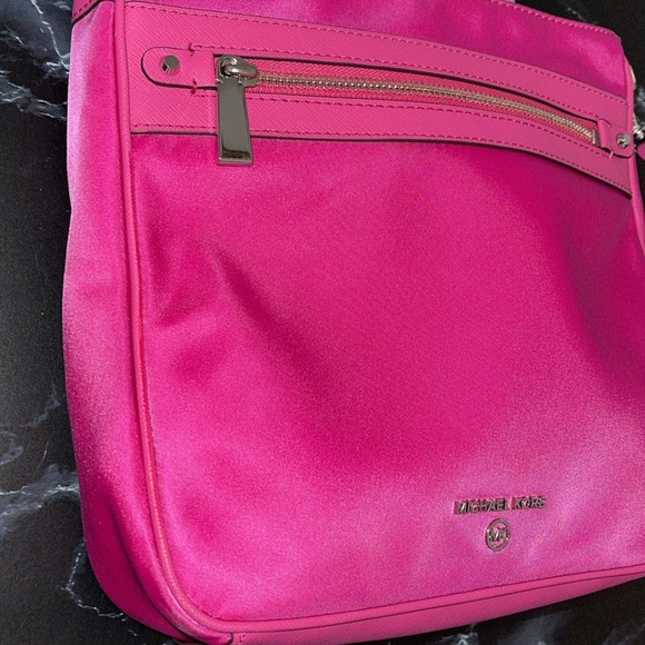 MICHAEL KORS Bag Jet Set Nylon Hot Pink Gabardine Messenger Crossbody AUTHENTIC - Picture 9 of 15